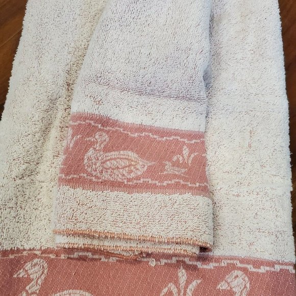 Vintage 80s Cannon Mill Pond Pink Duck Towel Set 4 Pcs USA 2 Towels Wash Cloths - Picture 9 of 14